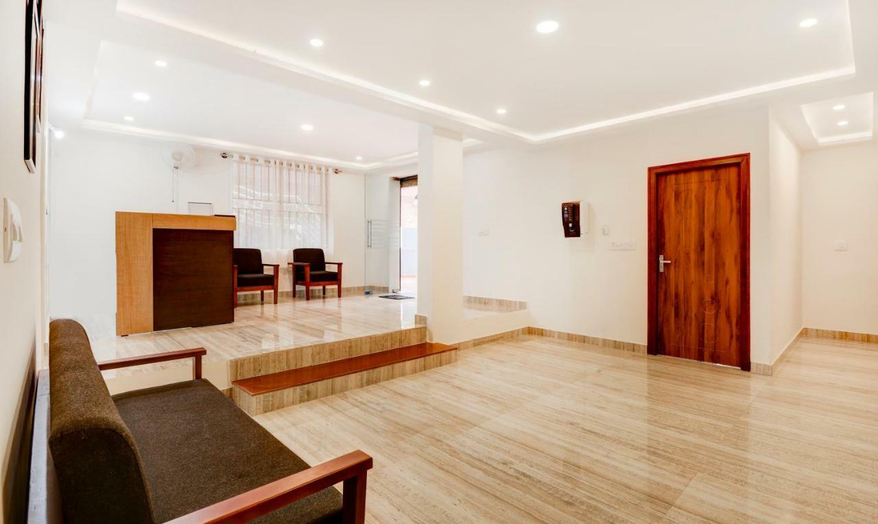 Treebo New Redfern, Madikeri Hotel Bagian luar foto